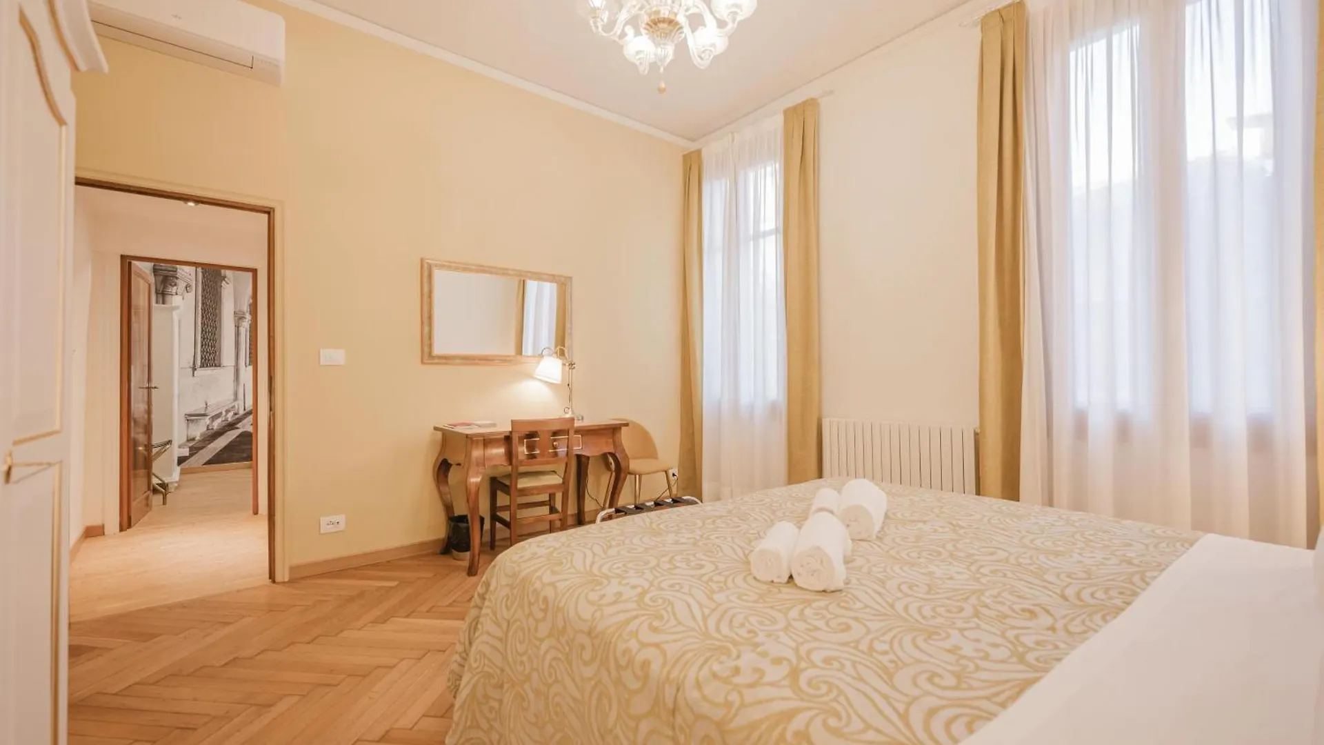 Santo Stefano Palace Βενετία