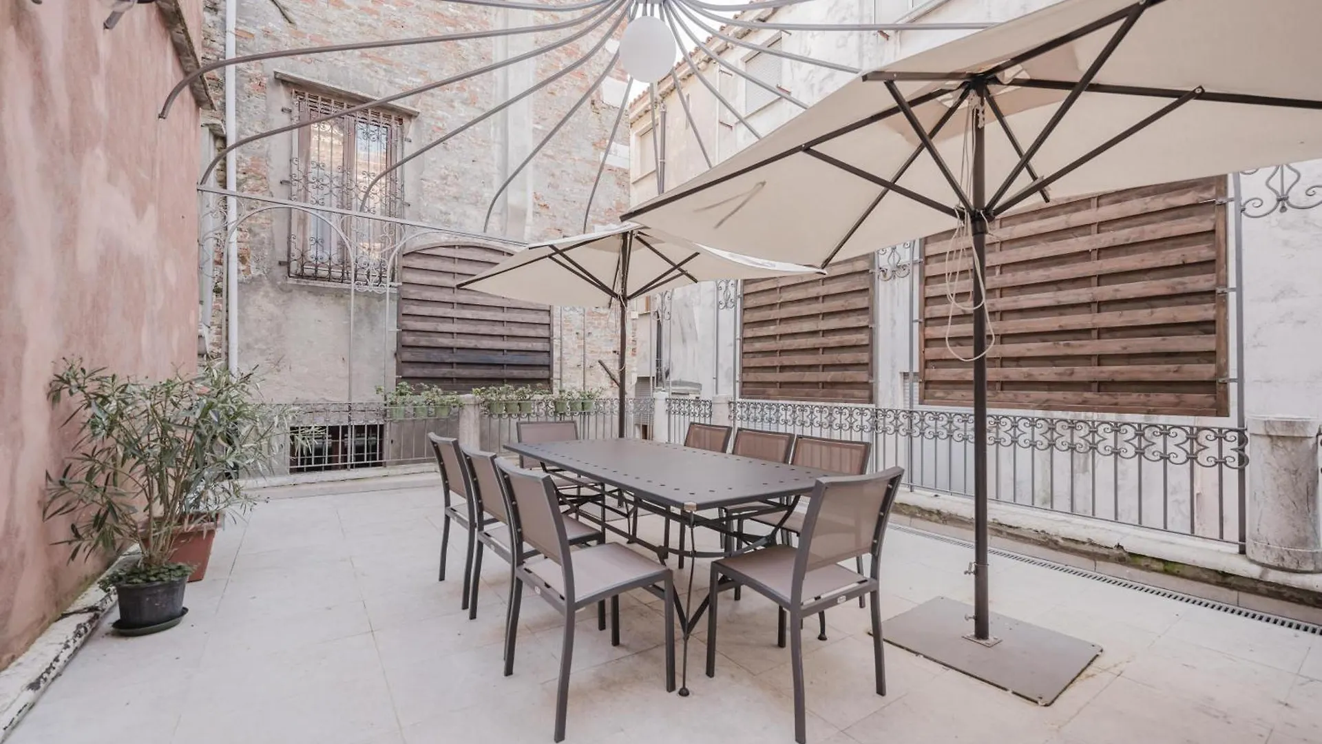 Santo Stefano Palace Veneza 0*,